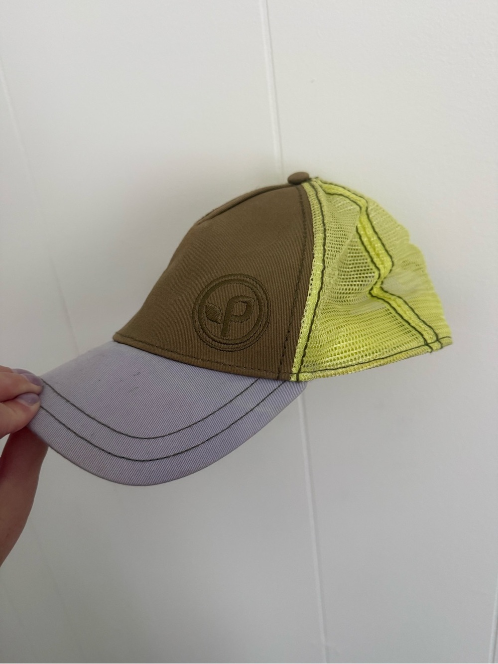 Pistil trucker hat